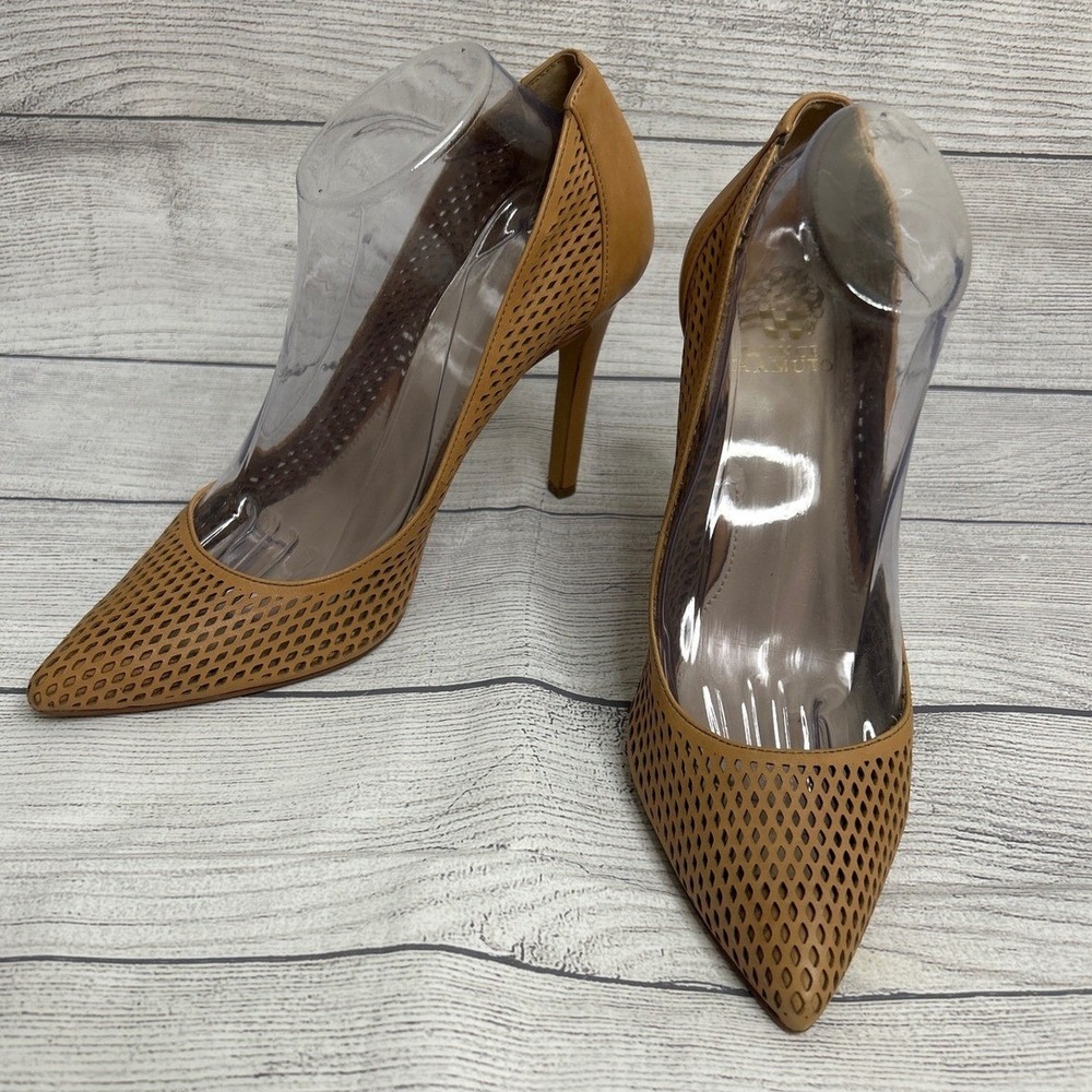 Vince Camuto Caila Tan Perforated Leather Pointed Toe Stiletto Pumps SZ 11M